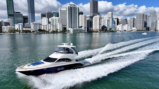 Luxury 60’ Yacht available in Downtown Miami