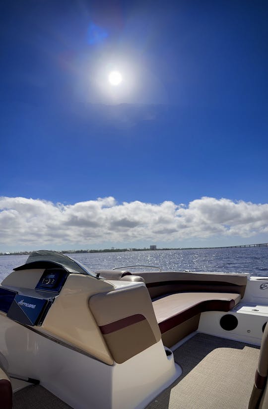 Bateau Hurricane Deck 2018, 9 places, 150 ch