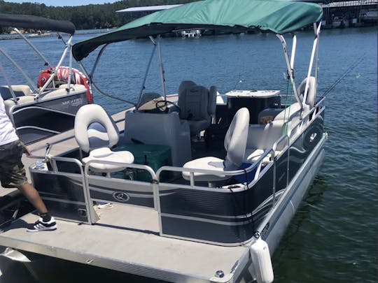 Qwest Pontoon | The Perfect Day on Lake Allatoona