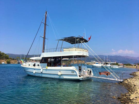 Experience Fethiye-Ölüdeniz' Turquoise Sea with our Private Boat Tour