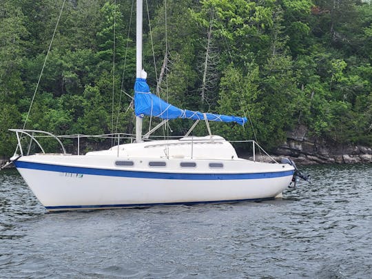 Tanzer 26' Small Sailboat for Day in Charlotte