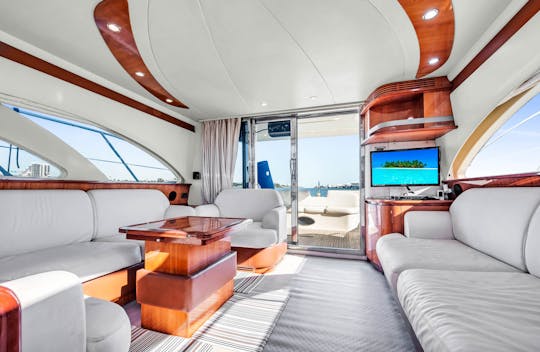 Increíble barco italiano de 60 pies - Azimut FlyBridge