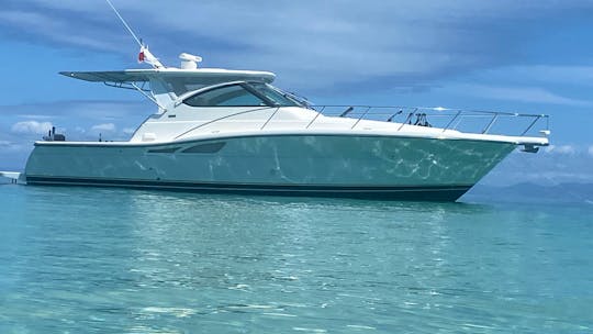 Luxury 45ft Tiara Motor Yacht in Panama, Panama