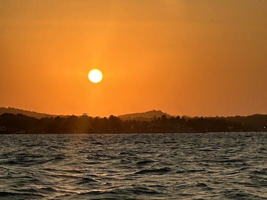 Sunset Tour In The Bay Of Cartagena On 25ft Powerboat