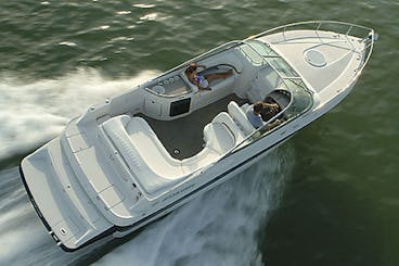 Quatro vitórias: Sundowner 285 Deck Boat