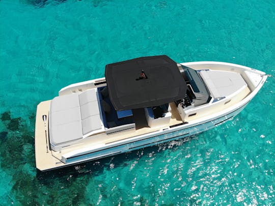 De Antonio D36 - barco moderno de 12 m com capitão