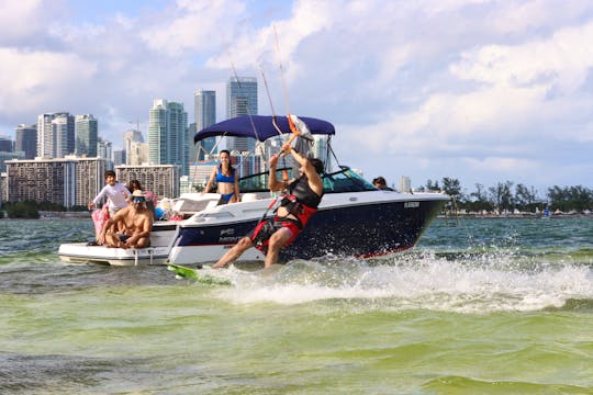Let's enjoy Miami from a different perspective! Boat Monterey 258 SS 25ft 