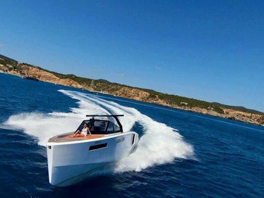 EVO Yacht 43 R4 XT in Ibiza 