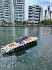 BATEAU À MOTEUR GENESIS III 42 PIEDS