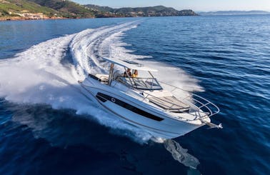 43' Luxury Yacht Charter in Long Beach - Harbor Cruise - Catalina Island - more