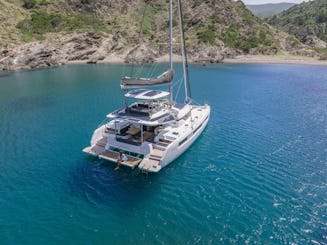 Book your dream vacation on the Lagoon 51 Athena Blu