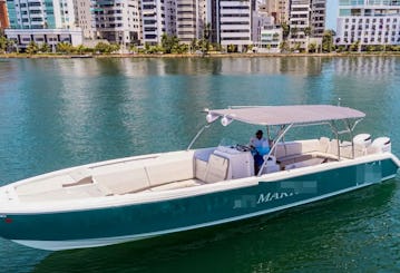 Bateau à moteur MARTINA 40 pieds à Carthagène des Indes