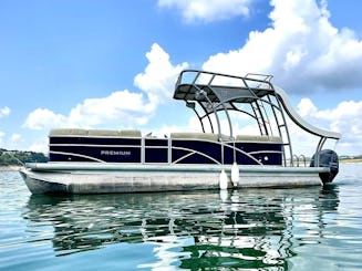 **WINTER DISCOUNT!** 2-Story Pontoon **SLIDE+SHADE**