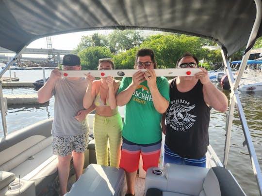 Cruzeiro com bebidas alcoólicas no rio Manatee