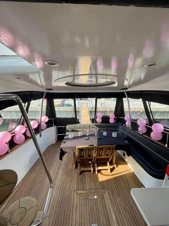 Croisière privée en yacht sur le Bosphore : l'expérience ultime à Istanbul
