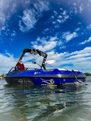 WATER SPORTS WAKE BOAT!!!