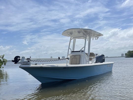 Explorez la plage de Fort Myers à bord du tout nouveau Sea Pro 230 DLX