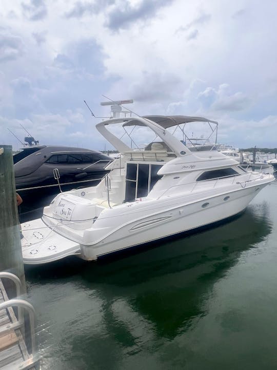 50' Flybridge Aguita ll - $100 OFF from MONDAYS-FRIDAYS!