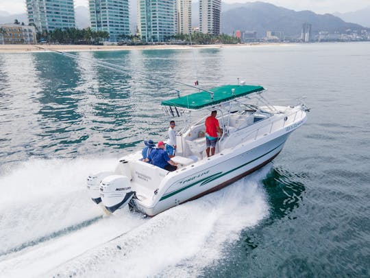 Lancha Pro-Line de 32 pés para sua escapada no mar em Puerto Vallarta.