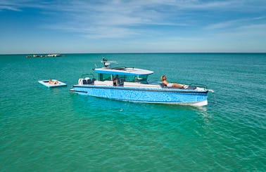 LUXURY POWER BOAT..CAN FIT LARGE GROUPS...DOLPHIN TOUR!!!!!