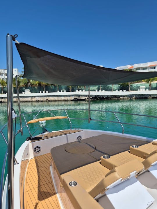 LOCATION DE YACHT TRITON 39' TOUT COMPRIS À TULUM