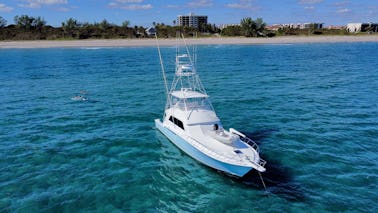 Yacht convertible Bertram de 60 pieds pour la pêche, les fêtes et plus encore !