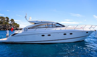 Aluguel exclusivo de iates Princess V56 Power Mega em Cote d'Azur, França 