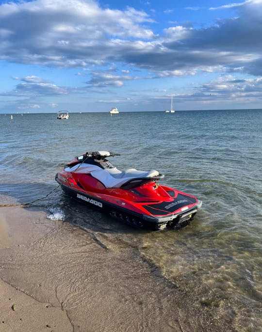 Alquiler de motos acuáticas Sea Doo en Toronto: ¡con rendimiento optimizado!