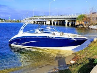 Crab Island Tours with the Sleek 242 Limited S Yamaha Boat Experience