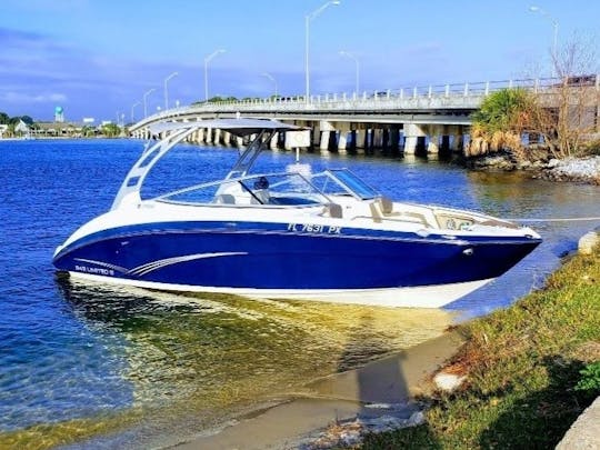 Crab Island Tours with the Sleek 242 Limited S Yamaha Boat Experience