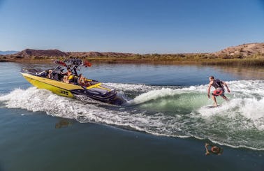 Learn to wake surf / while in Las Vegas 