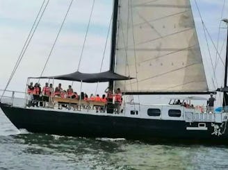 ¡Increíble velero de 62 pies para una increíble experiencia de alquiler en Mazatlán!