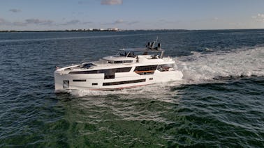 Luxury 88' Sirena Yacht Charter