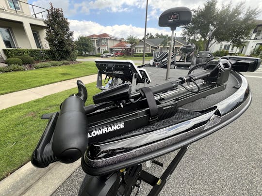 Barco de pesca de lubina en St. Cloud en Big Lake Toho - 2025 Ranger Z520R