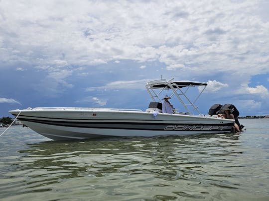 Concept 30 Center Console Fishing and Cruising up to 6 people