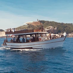 Escora de 42 pés (Partyboat 04) no Rio de Janeiro - Brasil