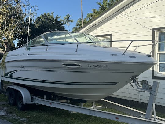 1999 Searay 215 Express Cruiser Rental in Broward Country