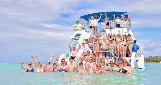 OCEAN FUN AWAITS: FRIENDLY CREW & CAPTAIN CHARTER 