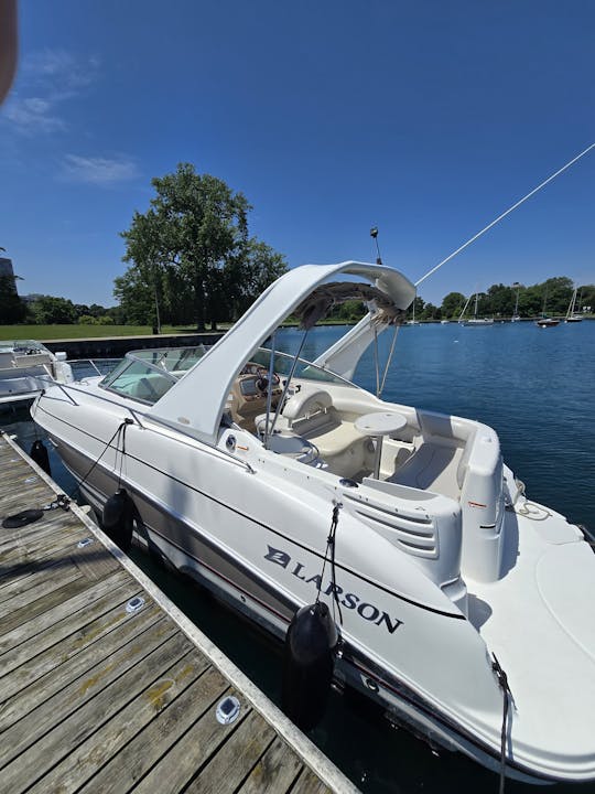 Premium 28' Larson Cabrio with Ultra Loud Speakers and the Ultimate Inflatable