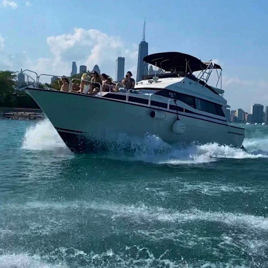 42' Luxury Mediterranean Yacht w/ Captain in Chicago - Two Yachts available
