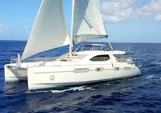 Alquiler de catamarán de 50 pies con juguetes acuáticos - Boca Raton, FL
