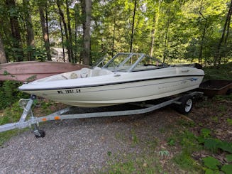 Bayliner Zippy de 17,5 pieds avec remorque