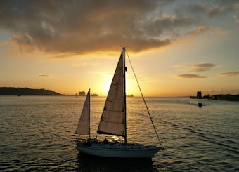 Croisière privée au coucher du soleil : 2 heures d'expérience Serenity