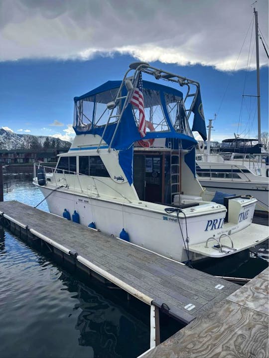 36 ft Chris-Craft in South Tahoe
