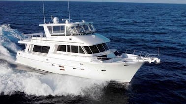 Naviguez comme un roi sur le yacht de luxe des années 70 : SeaCzar