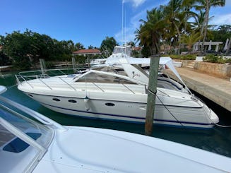 Rendez-vous sur l'île de Saona ou Catalina à bord de notre yacht à moteur ACM de 40 pieds