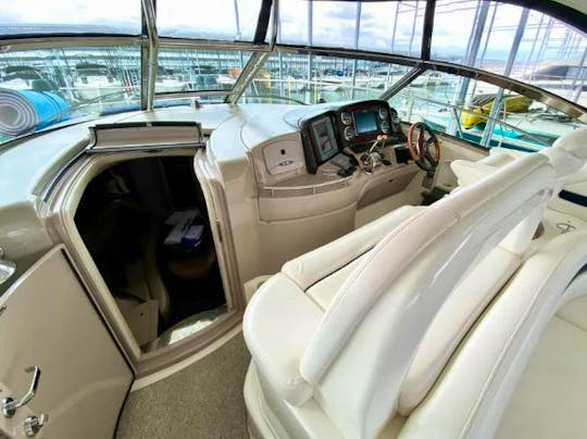 $450HR | 13 People | Luxury Yacht Sea Ray 45 Sundancer
