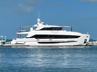 Luxurious 90' Horizon Power Mega Yacht
