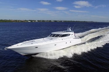 Yate personalizado Neptunus de 75 pies en Tampa ¡Fiesta limpia, rápida y elegante para hasta 13 personas!