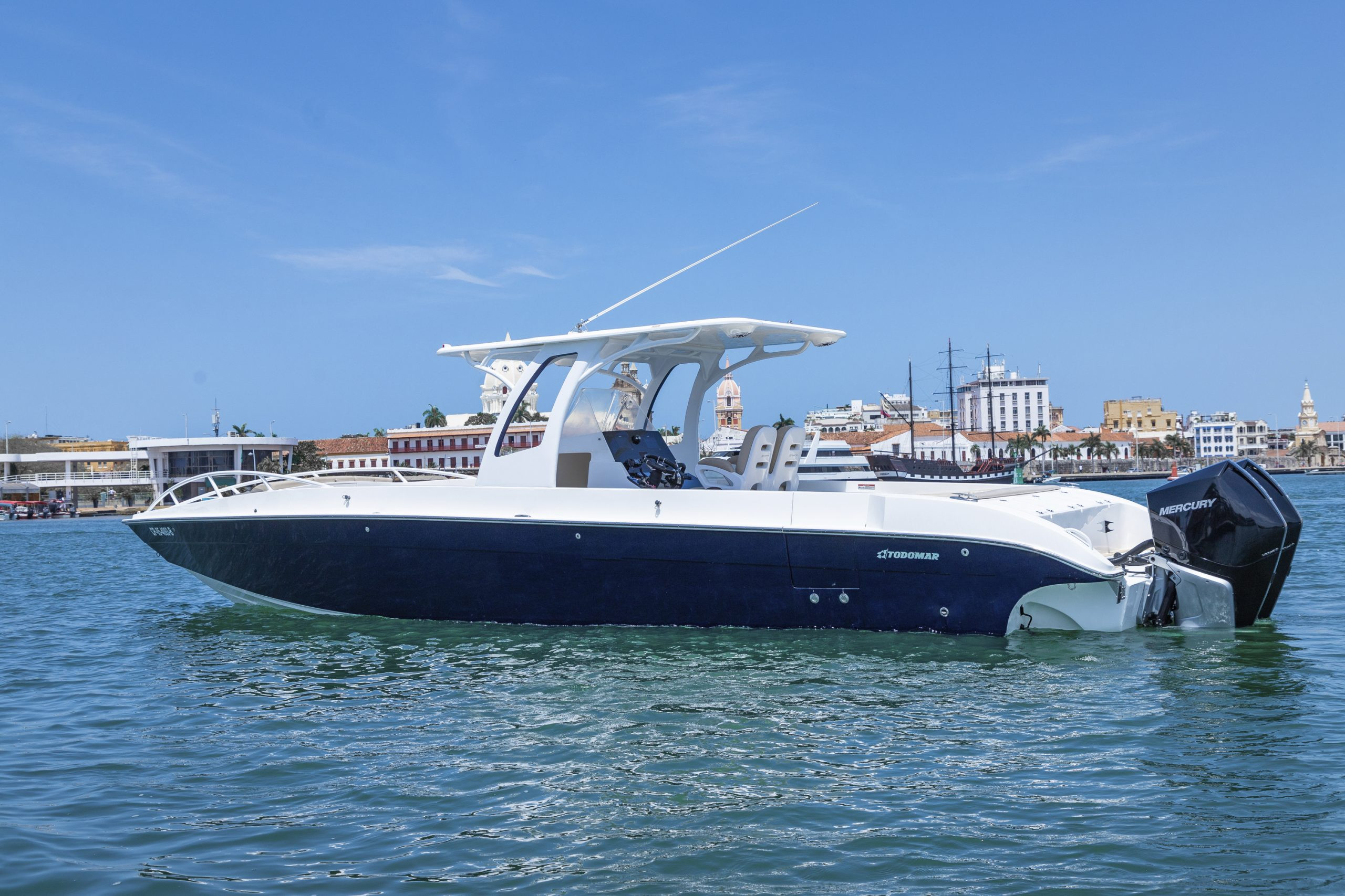 NEW! 38' Boat Rental | Up To 20 People | Island Cruises | Nighttime ...